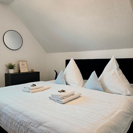 Ama Home Apartment In Hiddenhausen - Wlan, Smart-Tv - Nahe A30 & A2 - Nur 10 Min Von Herford المظهر الخارجي الصورة