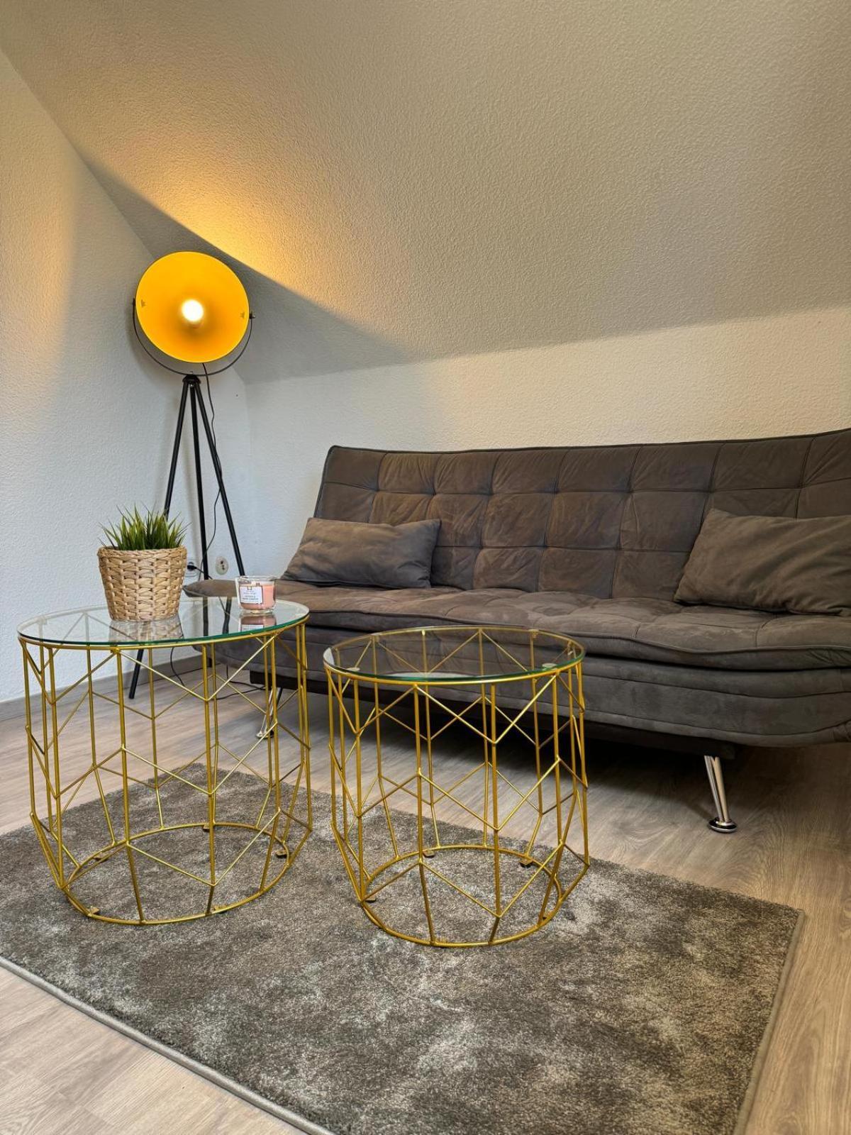 Ama Home Apartment In Hiddenhausen - Wlan, Smart-Tv - Nahe A30 & A2 - Nur 10 Min Von Herford المظهر الخارجي الصورة