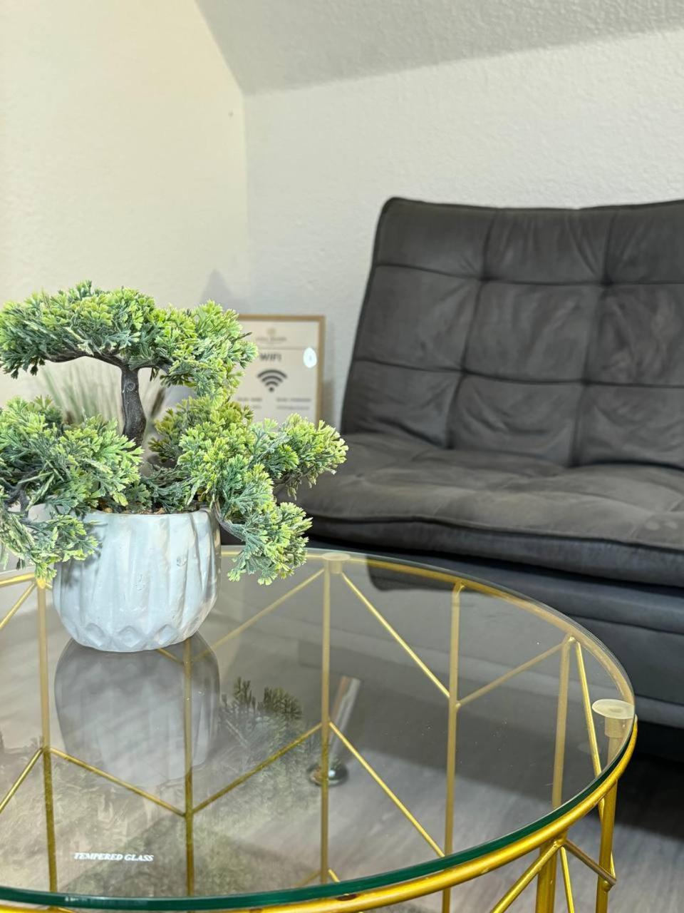 Ama Home Apartment In Hiddenhausen - Wlan, Smart-Tv - Nahe A30 & A2 - Nur 10 Min Von Herford المظهر الخارجي الصورة